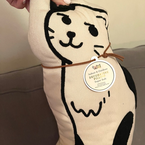 Cat Pillow Decor Adopt Me Maxine Black & White Tuxedo Kitty from Envogue NWT - Picture 5 of 5